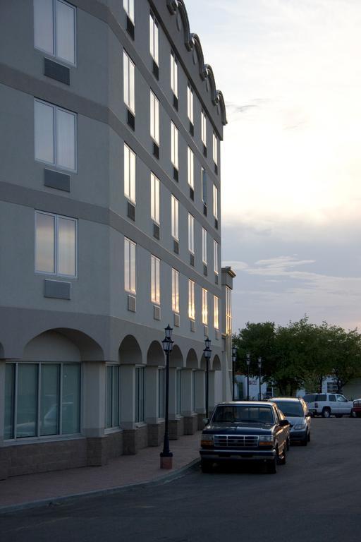 St. Albert Inn & Suites Saint Albert Exterior foto